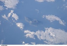 Foto de La Palma, realizada desde un satélite de la NASA. La Caldera de Taburiente en primer plano.