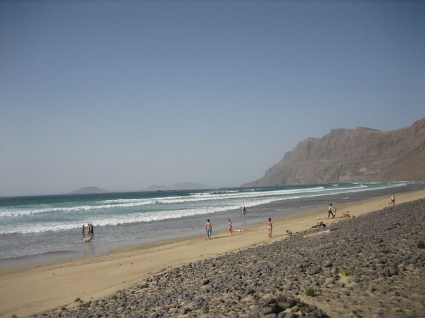Archivo:Playa de Famara.jpg