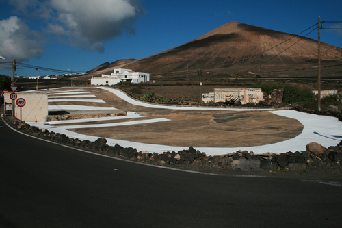 Archivo:Eberhard Bosslet Intervention Begleiterscheinung XI Era Lanzarote 2008.jpg