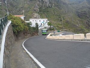 Linea de Titsa 076 trayecto Afur.JPG