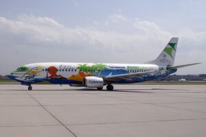 Binter Canarias B734 EC-INQ.jpg