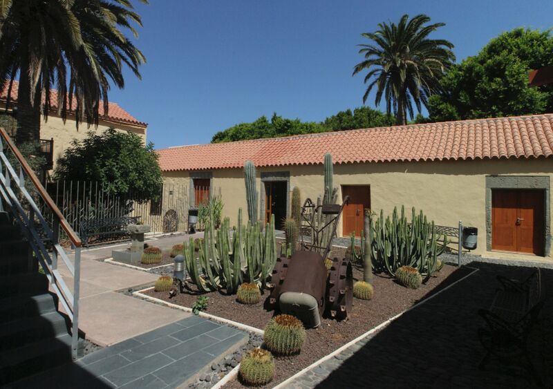 Archivo:Casa de la Cámara Episcopal.jpg