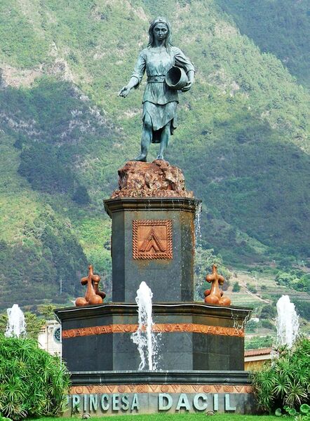 Archivo:Fuente Princesa Dácil 1.jpg