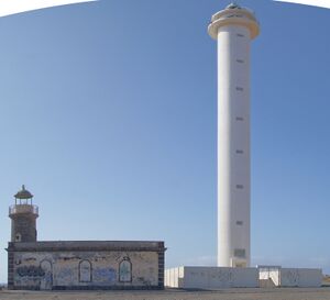 Faro de Pechiguera Yaiza Lanzarote.jpg