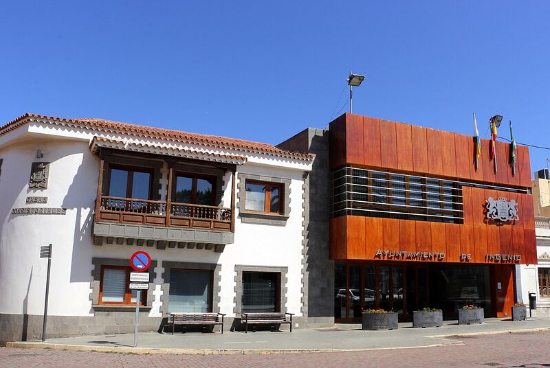 Archivo:Ingenio-Ayuntamiento y archivo municipal.jpg