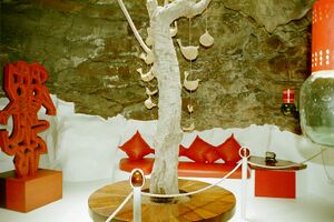 Taro Tahiche (2002).JPG