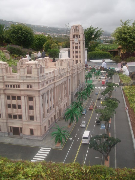 Archivo:Pueblo Chico Cabildo Insular.JPG