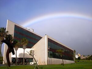 Biblioteca General y Humanidades ULL.JPG