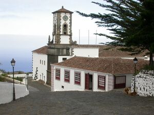 Iglesia de Mazo 02.jpg