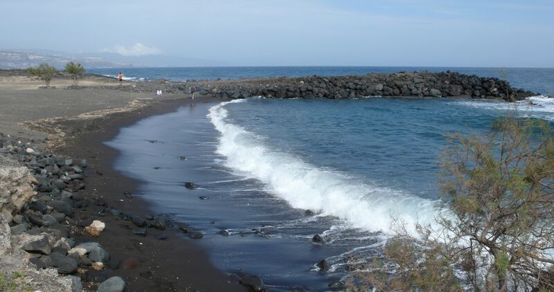Archivo:Playa de Chimisay.jpg