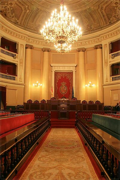 Archivo:Senado - sala de plenos.jpg