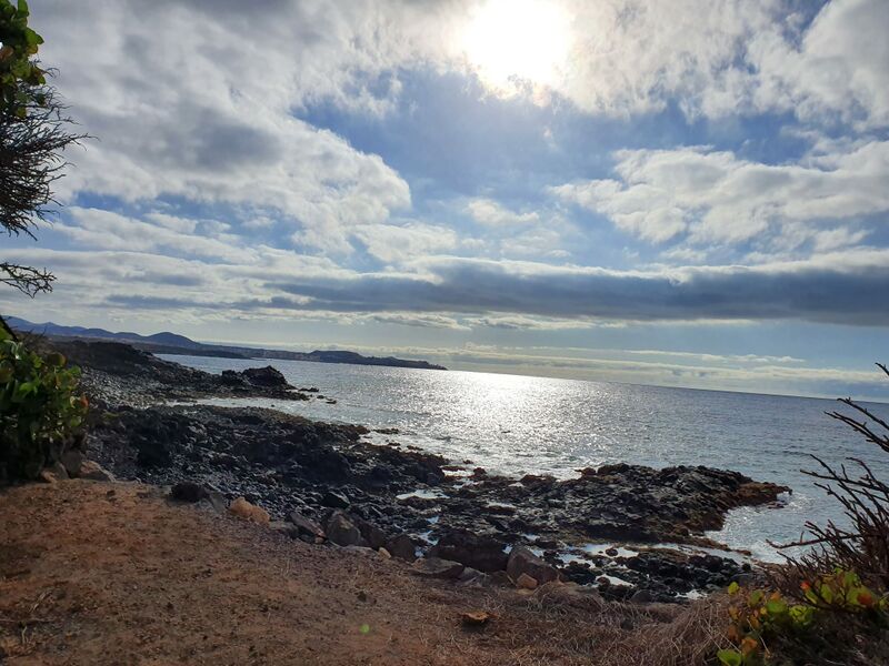 Archivo:Sol y sombras.jpg