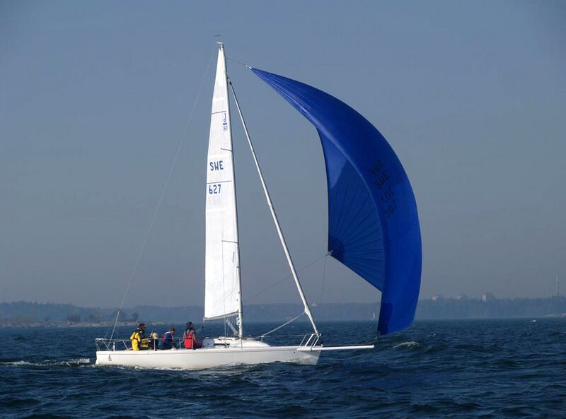 Archivo:J80 SUVLM06 1.jpg