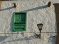 Antigua ventana canaria, de la casa del etnógrafo Pérez Cruz, en el barrio de Vegueta, de Las Palmas de Gran Canaria, España.jpg
