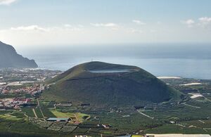 Montaña De Taco Tenerife (65893145) Extracted.jpg