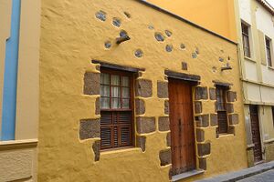 House in Santa María de Guía.jpg