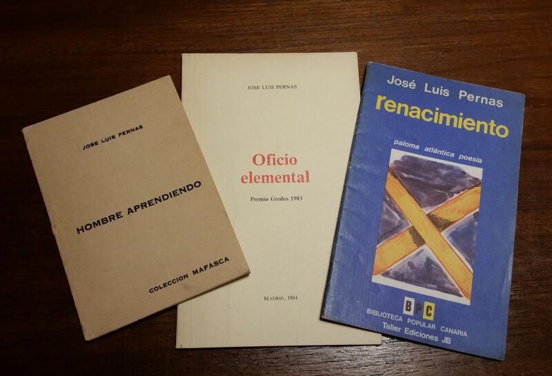 Archivo:Libros de José Luis Pernas.jpg
