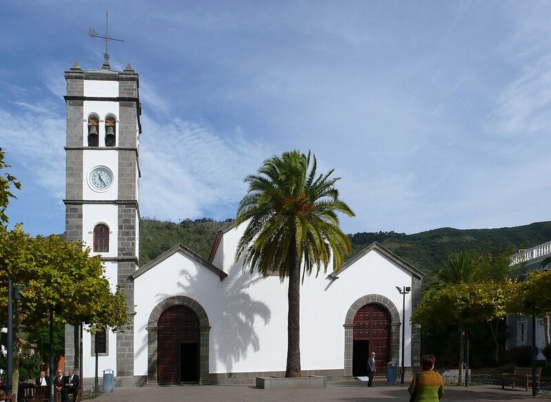 Archivo:Tegueste.Iglesia.jpg