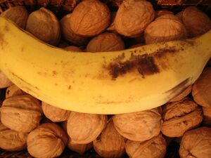 Platano de canarias y nueces racatumba.jpg
