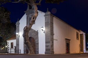 Ermita de San Pedro González de Telmo.jpg