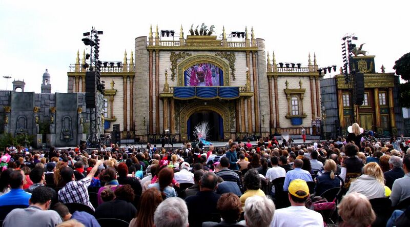 Archivo:Escenario carnaval 2013.jpg