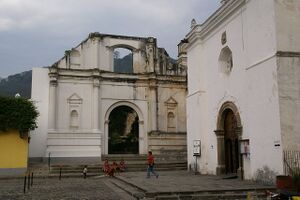 2010.05.13.172409 Iglesia San Francisco Antigua Guatemala.jpg