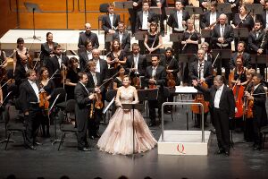 Orquesta Sinfónica de Galicia-Ainhoa Arteta (9633271173).jpg